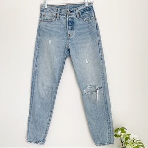 Levi’s Wedgie Straight Selvedge Jeans